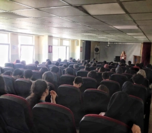 Psikolog Damla Özcan'ın, “İnternet ve Oyun Bağımlılığı” hakkında söyleşisi