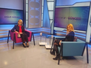 Psikolog Damla Özcan Sağlık Güncesi programında.